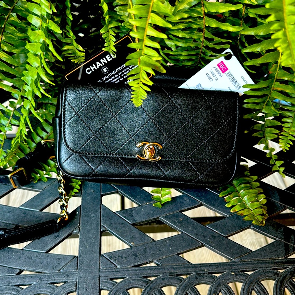 CHANEL NWT 18C BELT BAG